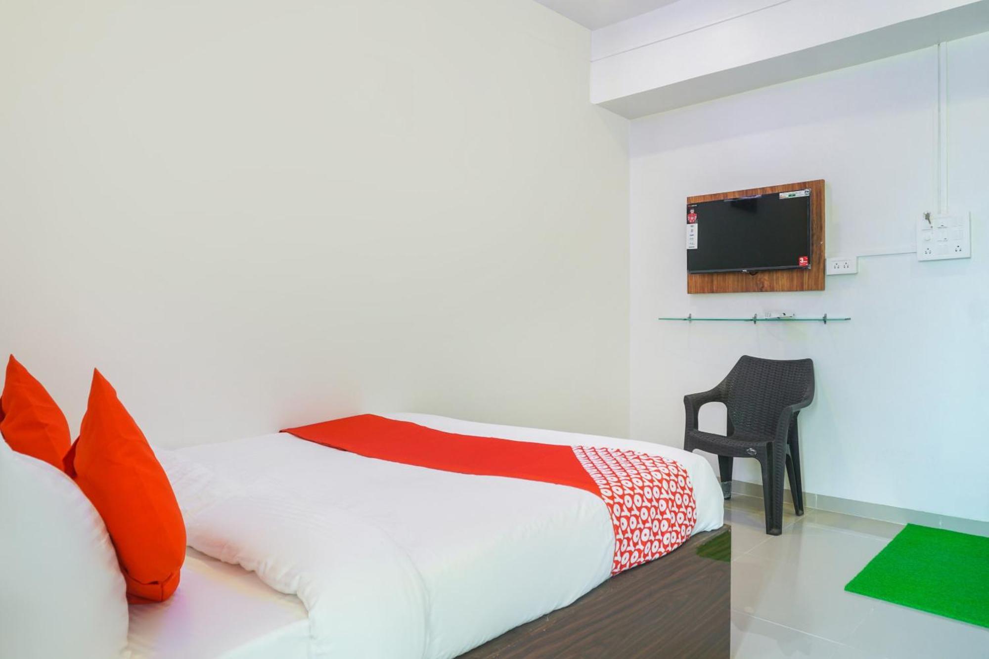 Hotel O Nitya Executive Phursungi Εξωτερικό φωτογραφία