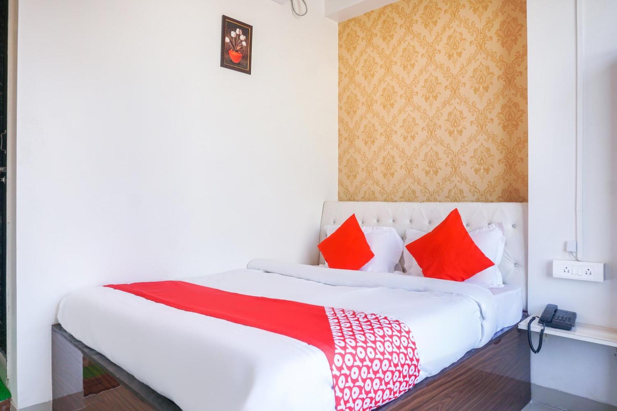 Hotel O Nitya Executive Phursungi Εξωτερικό φωτογραφία