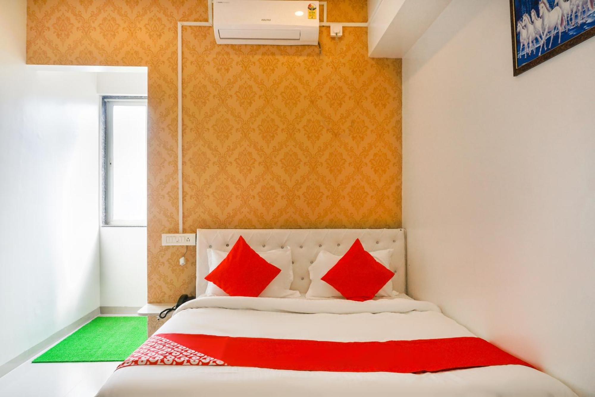Hotel O Nitya Executive Phursungi Εξωτερικό φωτογραφία