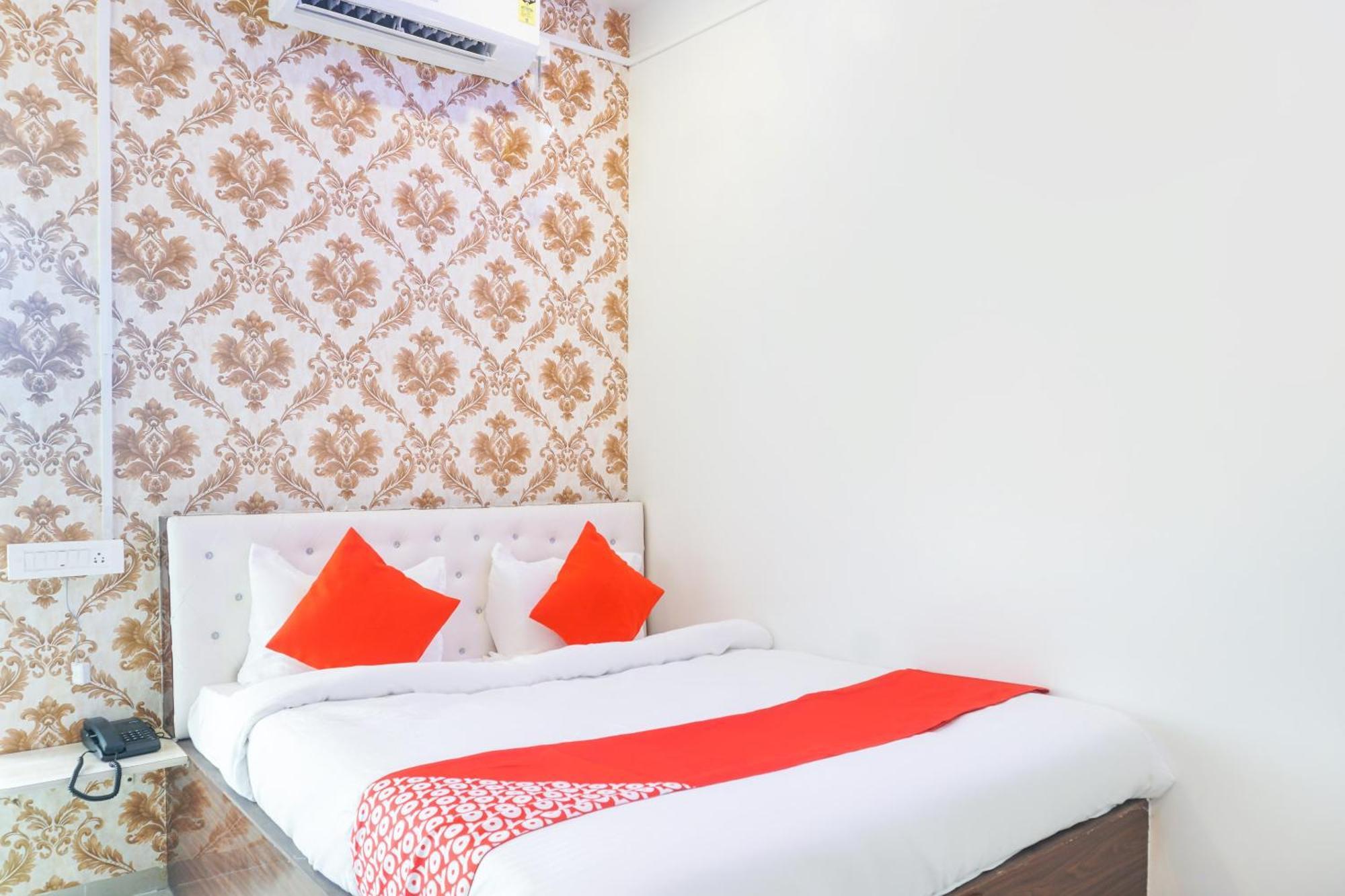 Hotel O Nitya Executive Phursungi Εξωτερικό φωτογραφία